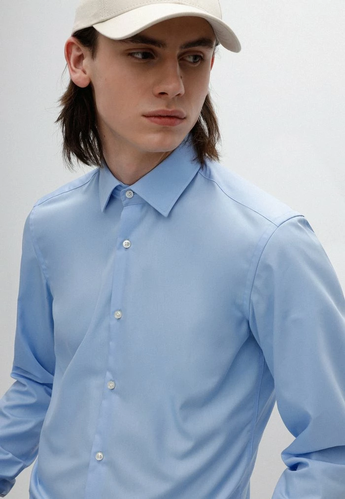 Promo 🤩 HUGO KOEY - Chemise Classique - Light Blue 🎁 4 Promo 🤩 HUGO KOEY - Chemise Classique - Light Blue 🎁 – Image 4