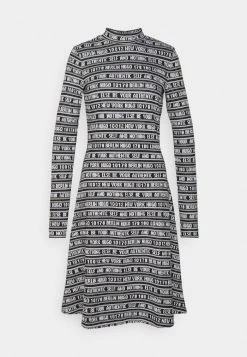 Tout neuf 💯 HUGO DASERINA - Robe Pull - Open Miscellaneous 🎉 -HUGO Sales 0bf0499498514d98b353d0db63f99409