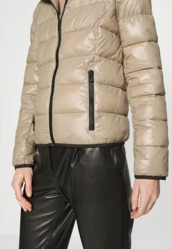 Meilleur prix 👏 HUGO FAMARA - Veste Mi-saison - Soft Caramel ✨ -HUGO Sales 0d705cd4be2449bc95f7b4f974406a81