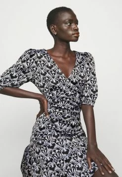 Bon marché 🥰 HUGO KIGURA - Robe De Jour - Open Miscellaneous 🔔 -HUGO Sales 0fa7eb01c43a4b9da61eee215300b583