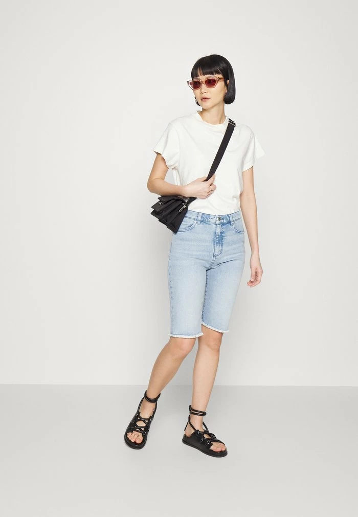 Vente flash ⌛ HUGO GAREN - Short En Jean - Light/pastel Blue 👏 2 Vente flash ⌛ HUGO GAREN - Short En Jean - Light/pastel Blue 👏 – Image 2