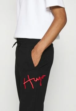 Tout neuf 🔥 HUGO DARTINI - Pantalon De Survêtement - Black ✨ 11 Tout neuf 🔥 HUGO DARTINI - Pantalon De Survêtement - Black ✨ -HUGO Sales 12dedd0fb98742d6a167f07390fed050