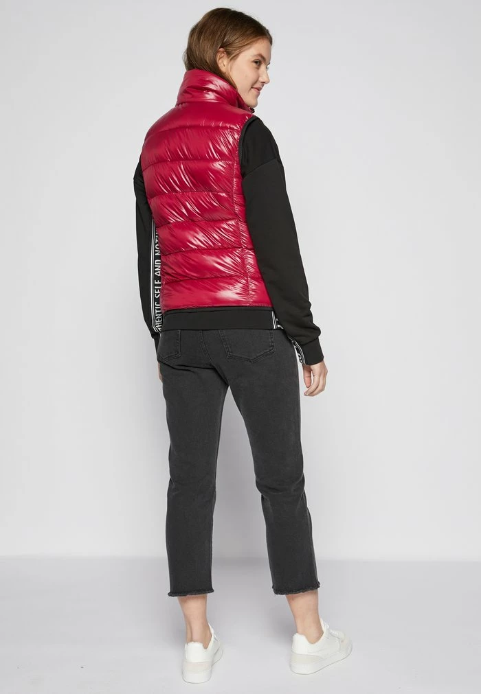 Sortie 🌟 HUGO FANDICIA - Veste Sans Manches - Red 🧨 3 Sortie 🌟 HUGO FANDICIA - Veste Sans Manches - Red 🧨 – Image 3