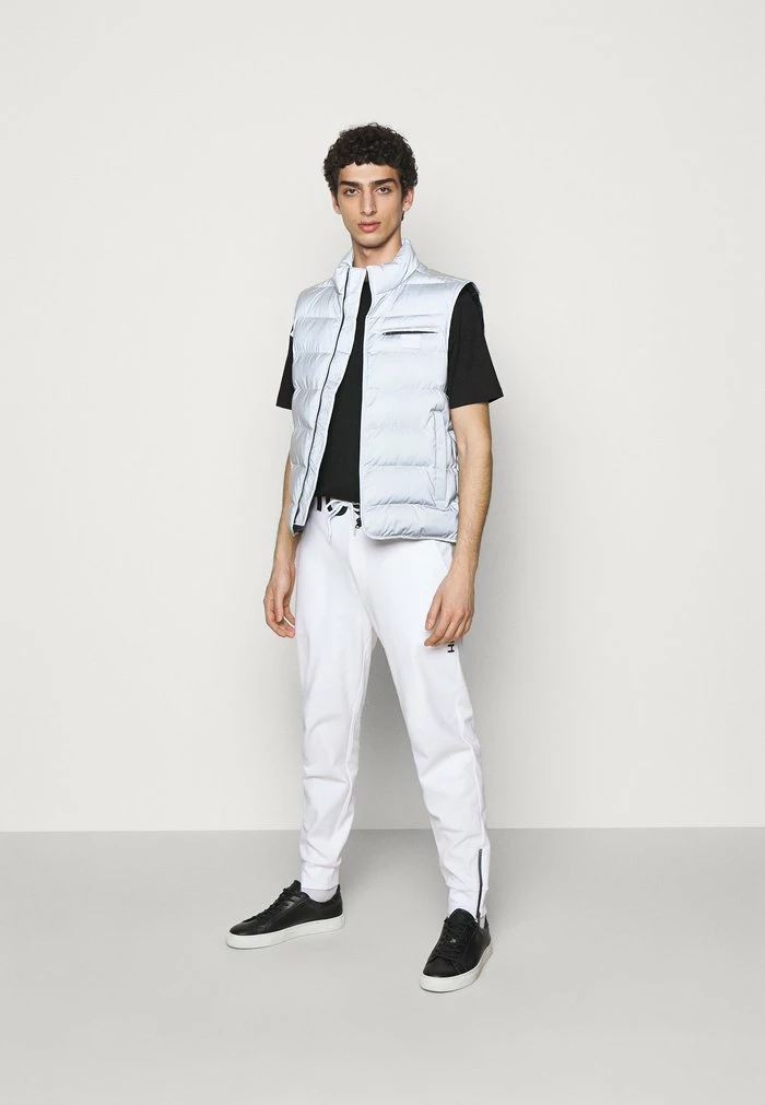 Tout neuf 👏 HUGO DAWS - T-shirt Imprimé - Black ✨ 2 Tout neuf 👏 HUGO DAWS - T-shirt Imprimé - Black ✨ – Image 2