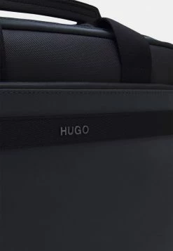 Nouveau ✨ HUGO LUXOWN DOC CASE - Sac Ordinateur - Dark Grey 💯 -HUGO Sales 2113e9bf417646cebebdaaacbfdcad3a