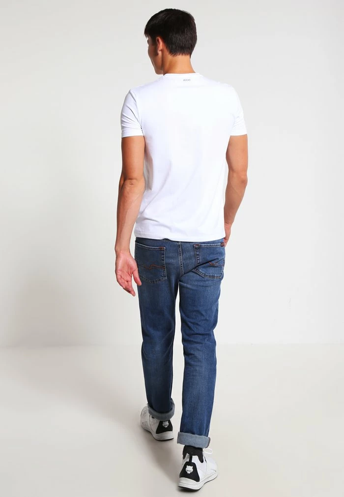 Top 10 😀 HUGO V NECK 2 PACK - T-shirt Basique - White 👏 3 Top 10 😀 HUGO V NECK 2 PACK - T-shirt Basique - White 👏 – Image 3