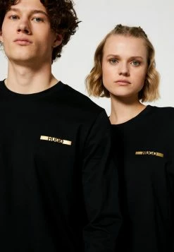Grosses soldes 😉 HUGO DEROL METALLIC UNISEX - T-shirt à Manches Longues - Black/gold 🔔 -HUGO Sales 217f4657fd2f4be9a0b02c0f6a4b5ac7