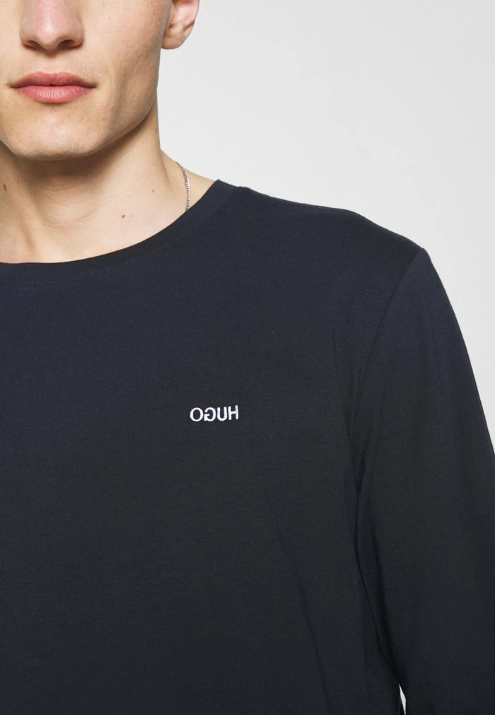 Nouveau 👏 HUGO DEROL - T-shirt à Manches Longues - Dark Blue 🤩 6 Nouveau 👏 HUGO DEROL - T-shirt à Manches Longues - Dark Blue 🤩 – Image 6