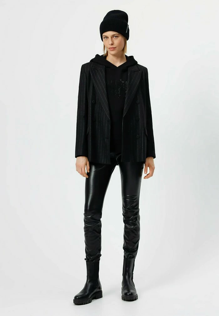 Remise 😉 HUGO Bonnet - Black ✔️ 2 Remise 😉 HUGO Bonnet - Black ✔️ – Image 2