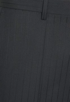 Le moins cher ✨ HUGO HENRY GETLIN - Costume - Black ✔️ 11 Le moins cher ✨ HUGO HENRY GETLIN - Costume - Black ✔️ -HUGO Sales 2fbe5969c1c645379329be538d07d057