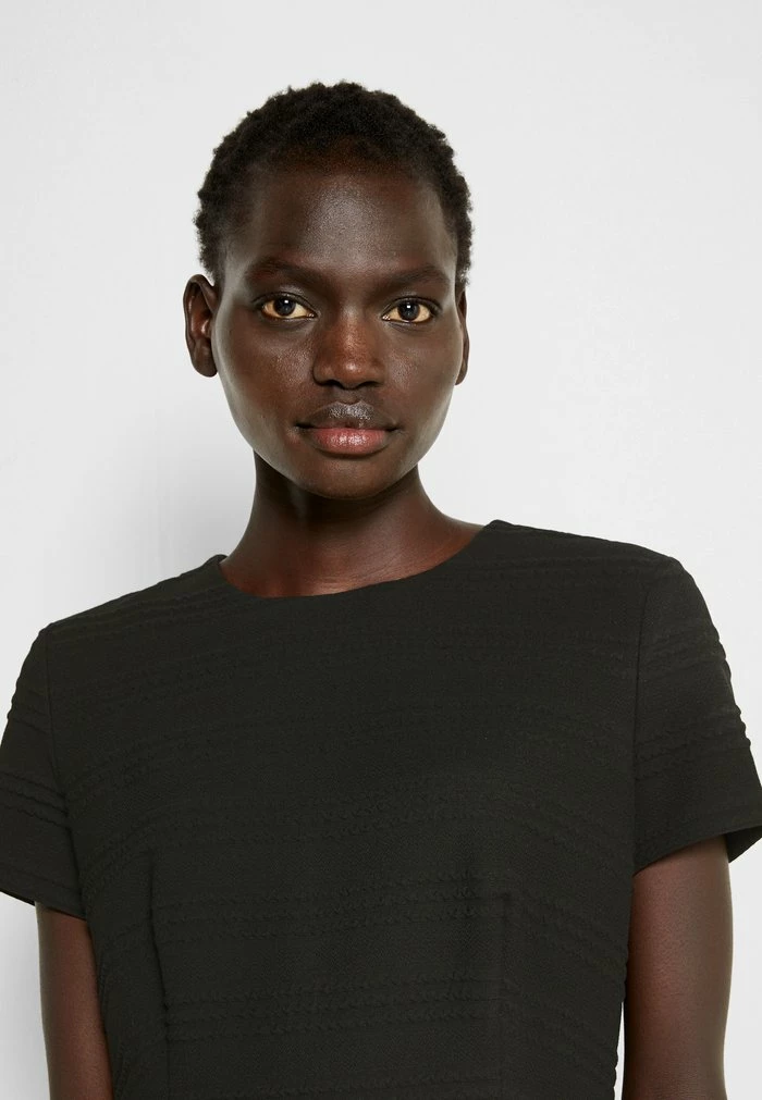 Meilleure affaire 🔔 HUGO KILANAS CLOQUE - Robe De Jour - Black 🔥 5 Meilleure affaire 🔔 HUGO KILANAS CLOQUE - Robe De Jour - Black 🔥 – Image 5