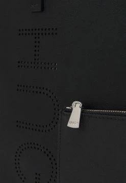 Bon marché ✔️ HUGO CHELSEA SHOPPER - Cabas - Black 🧨 -HUGO Sales 409628cd053f4c99a62e092cda53a8d3