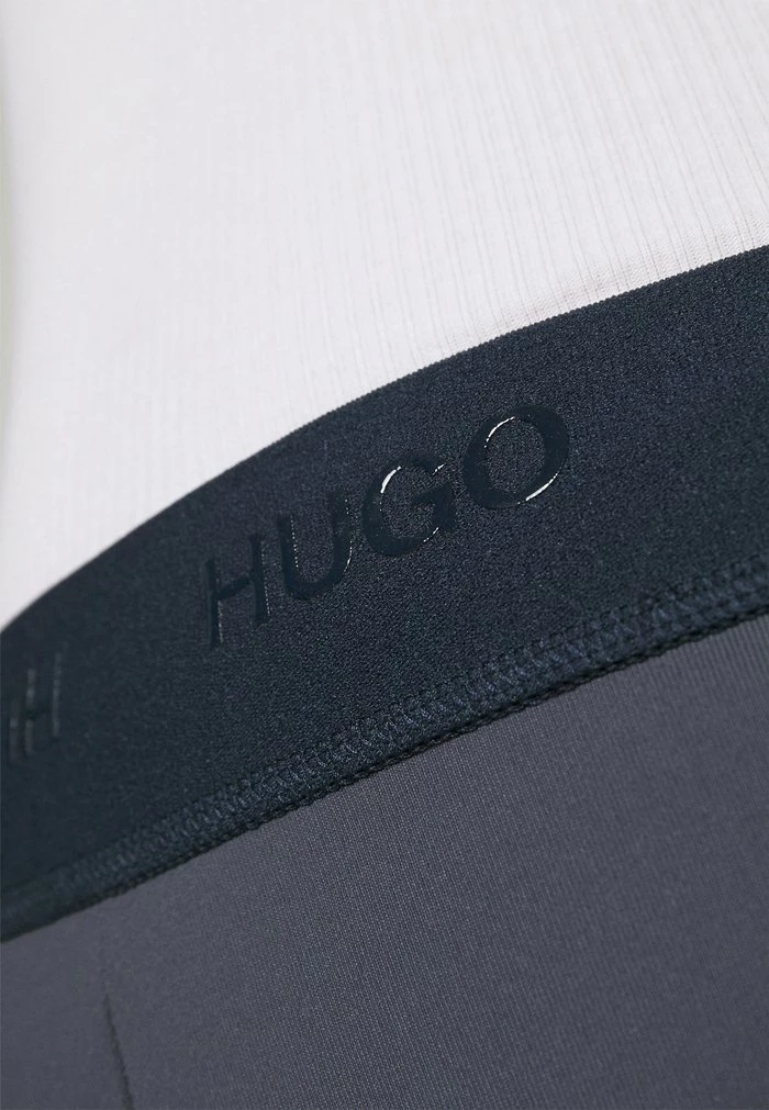 Budget 🛒 HUGO NAKAME - Short - Dark Blue 👍 6 Budget 🛒 HUGO NAKAME - Short - Dark Blue 👍 – Image 6