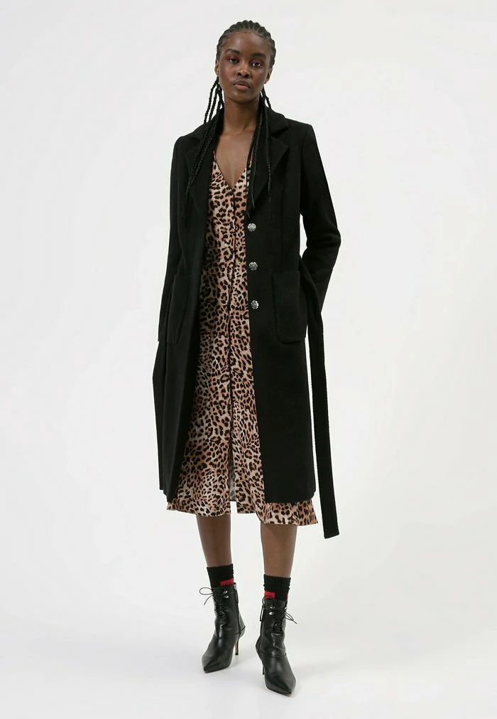 Meilleur prix 😍 HUGO MESUA - Manteau Classique - Black ✔️ 2 Meilleur prix 😍 HUGO MESUA - Manteau Classique - Black ✔️ – Image 2