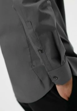 Promo 👏 HUGO ELISHA - Chemise Classique - Anthracite ✨ 10 Promo 👏 HUGO ELISHA - Chemise Classique - Anthracite ✨ -HUGO Sales 46bb5a8fbad14d9d90fd1cdb2d1f7456