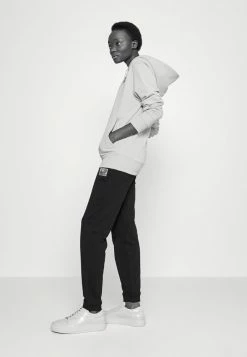 Grosses soldes 🛒 HUGO DICHIBI REDLABEL - Pantalon De Survêtement - Black 🧨 10 Grosses soldes 🛒 HUGO DICHIBI REDLABEL - Pantalon De Survêtement - Black 🧨 -HUGO Sales 5a0270413b6946a58ed6c0fd3f279f95