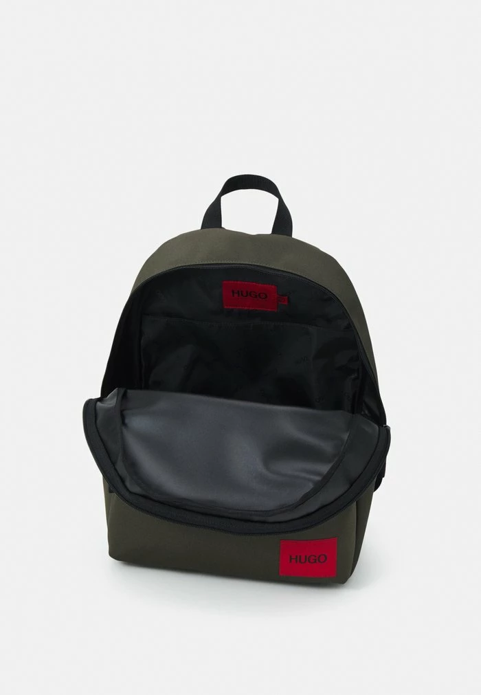 Tout neuf 🎉 HUGO ETHON 🎒 BACKPACK - Sac à Dos - Dark Green 🎉 3 Tout neuf 🎉 HUGO ETHON 🎒 BACKPACK - Sac à Dos - Dark Green 🎉 – Image 3