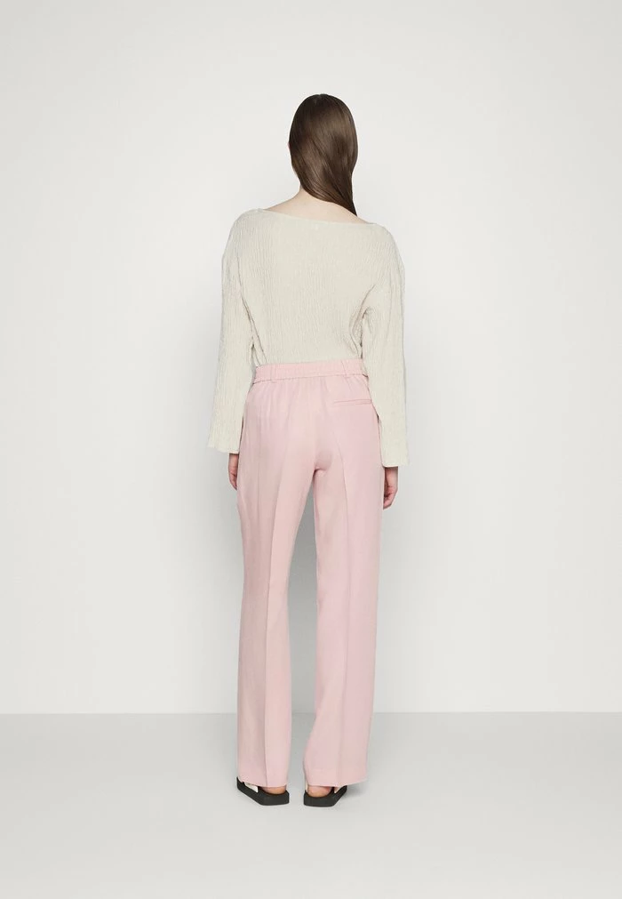 Sortie 🤩 HUGO HELUSI - Pantalon Classique - Light/pastel Pink 🌟 3 Sortie 🤩 HUGO HELUSI - Pantalon Classique - Light/pastel Pink 🌟 – Image 3