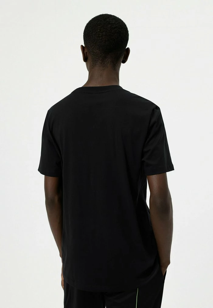 De gros 😍 HUGO DOLIVE - T-shirt Imprimé - Black 🎉 3 De gros 😍 HUGO DOLIVE - T-shirt Imprimé - Black 🎉 – Image 3