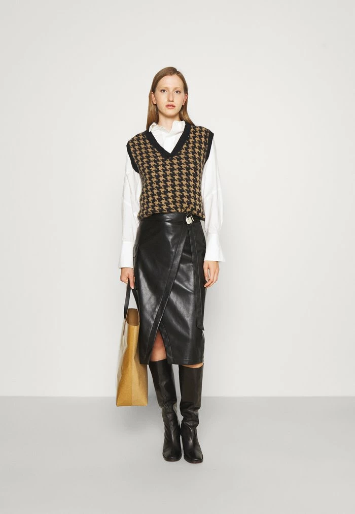 Meilleur prix ✔️ HUGO REMALI - Jupe Portefeuille - Black 🤩 2 Meilleur prix ✔️ HUGO REMALI - Jupe Portefeuille - Black 🤩 – Image 2