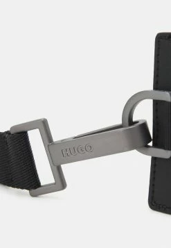 Top 10 👏 HUGO RILEY NECK CASE UNISEX - Sac Bandoulière - Black 👏 -HUGO Sales 694720c653c84b36afc05da4a2cb9cc4