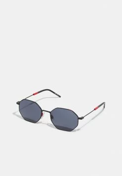 Le moins cher 😉 HUGO UNISEX - Lunettes De Soleil - Black/red 🔔