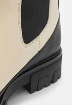 Grosses soldes 😍 HUGO AXEL - 🥾 Boots à Talons - Open White ❤️ 13 Grosses soldes 😍 HUGO AXEL - 🥾 Boots à Talons - Open White ❤️ -HUGO Sales 7091d2d07dc84497919e47970dc1e290