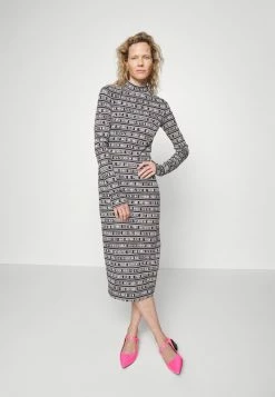 Sortie 👍 HUGO DJUANA - Robe Pull - Open Miscellaneous 🎉