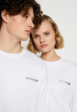 Meilleure affaire 😀 HUGO DEROL METALLIC UNISEX - T-shirt à Manches Longues - White/silver 🛒 -HUGO Sales 7321985745cd4b58af0aa0b5d2a10d5d