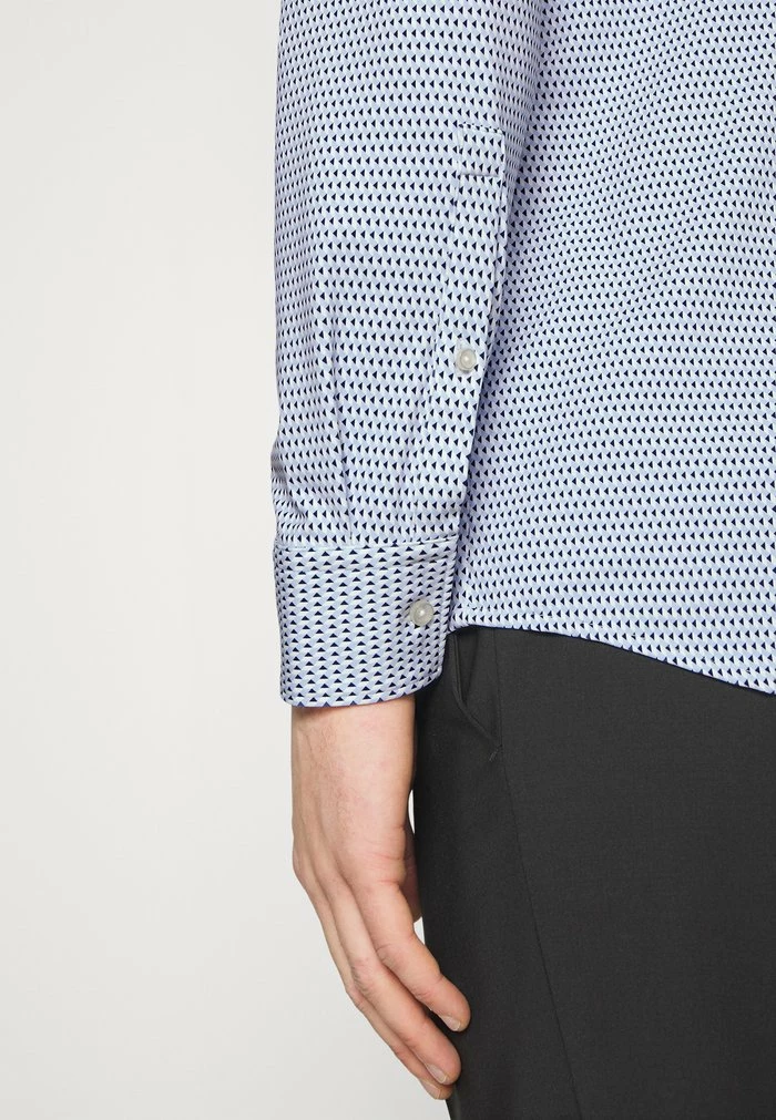 Sortie 🧨 HUGO KENNO - Chemise Classique - Light/pastel Blue ⌛ 5 Sortie 🧨 HUGO KENNO - Chemise Classique - Light/pastel Blue ⌛ – Image 5