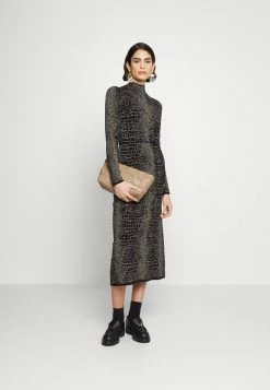 HUGO Sales -HUGO Sales 7694bcbc31054cf3aa7898c2bac181b8