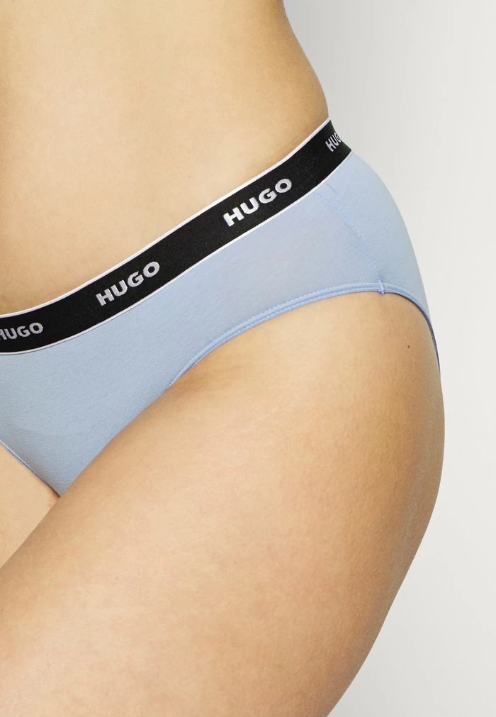Grosses soldes ⌛ HUGO TRIPLET BRIEF STRIPE 3 PACK - Slip - Hellblau 🛒 6 Grosses soldes ⌛ HUGO TRIPLET BRIEF STRIPE 3 PACK - Slip - Hellblau 🛒 – Image 6
