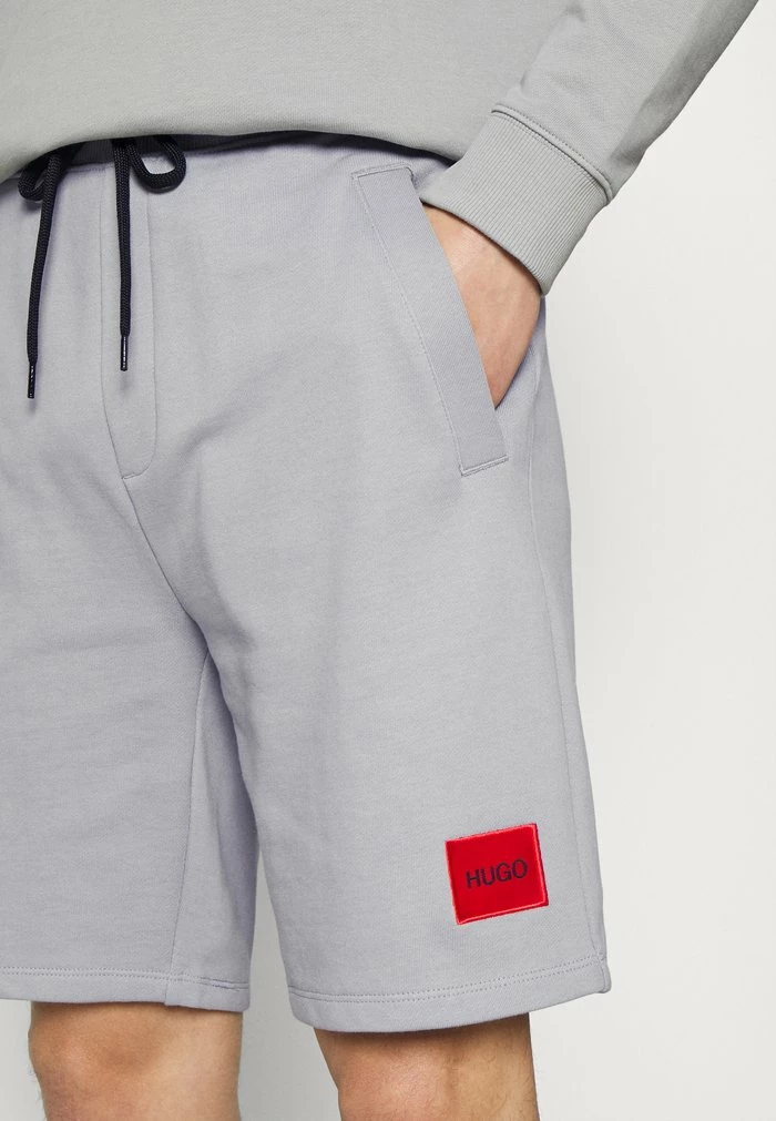 Tout neuf ⭐ HUGO Pantalon De Survêtement - Silver 🔔 5 Tout neuf ⭐ HUGO Pantalon De Survêtement - Silver 🔔 – Image 5