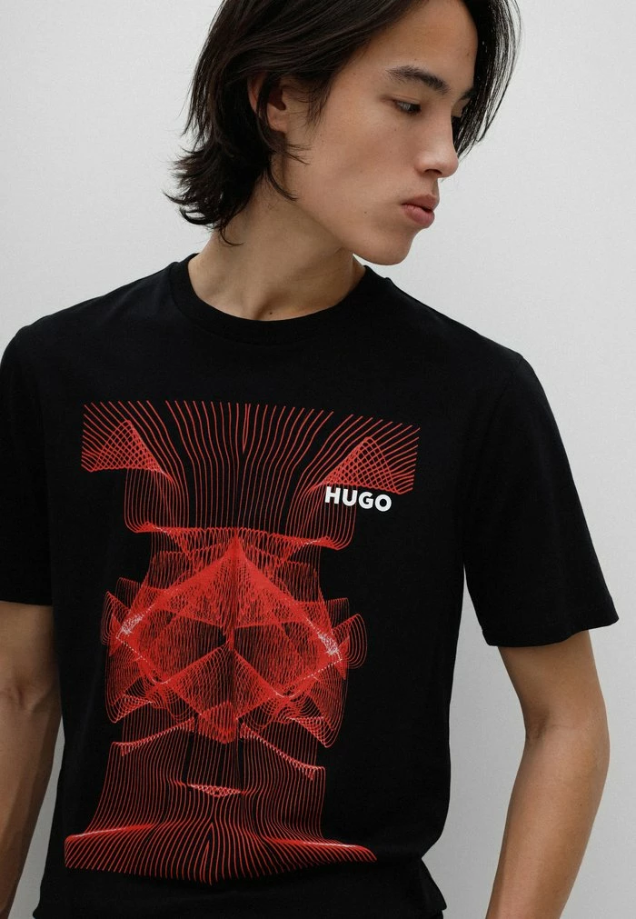 Coupon ⌛ HUGO DUOKIS - T-shirt Imprimé - Black ❤️ 4 Coupon ⌛ HUGO DUOKIS - T-shirt Imprimé - Black ❤️ – Image 4