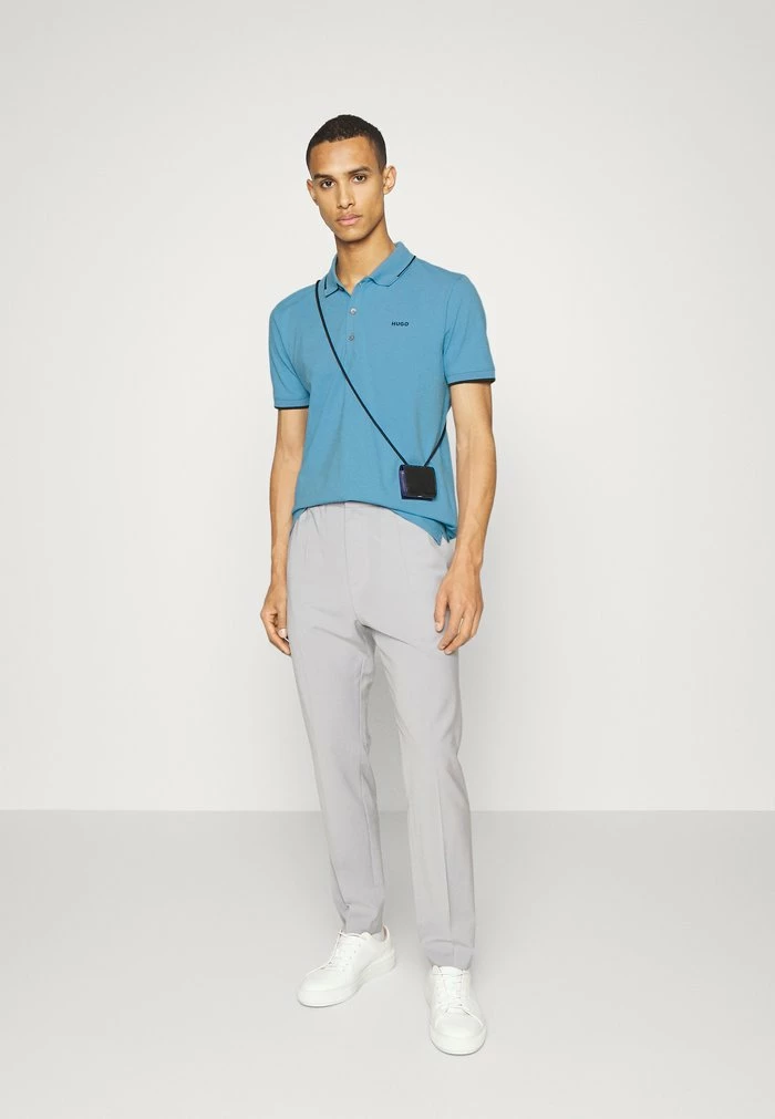 Tout neuf 🛒 HUGO DINOSO - Polo - Medium Blue 🧨 2 Tout neuf 🛒 HUGO DINOSO - Polo - Medium Blue 🧨 – Image 2