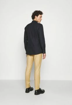 De gros 🎁 HUGO ERRIKO - Chemise Classique - Black ⭐ -HUGO Sales 957d211cdb2248e685280646920e8c78