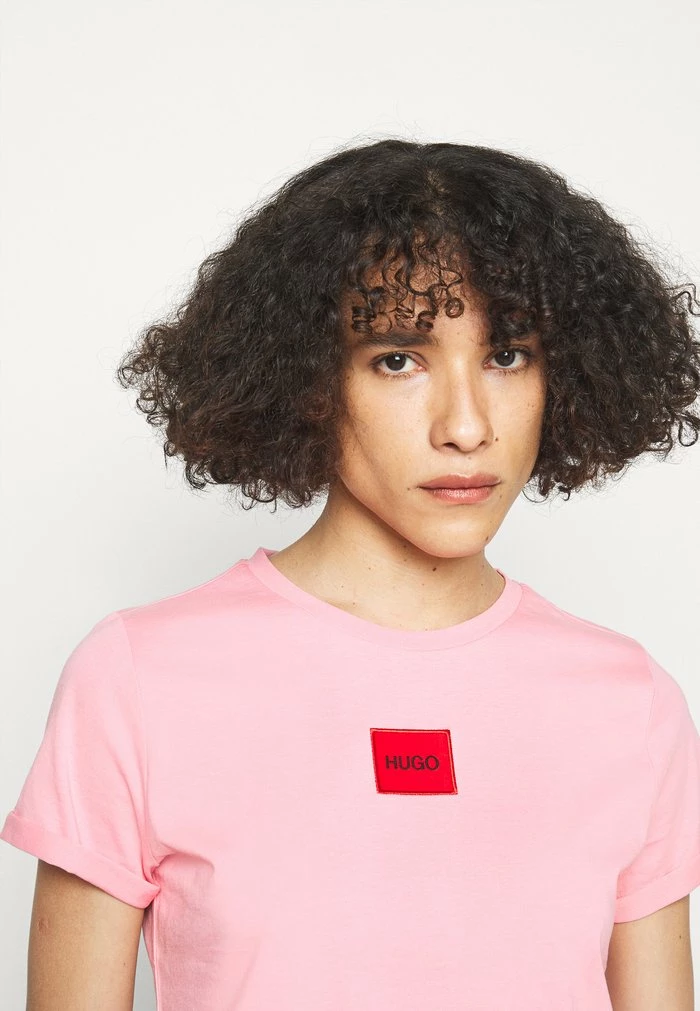 Meilleure vente 😍 HUGO THE SLIMTEE - T-shirt Imprimé - Bright Pink 💯 4 Meilleure vente 😍 HUGO THE SLIMTEE - T-shirt Imprimé - Bright Pink 💯 – Image 4