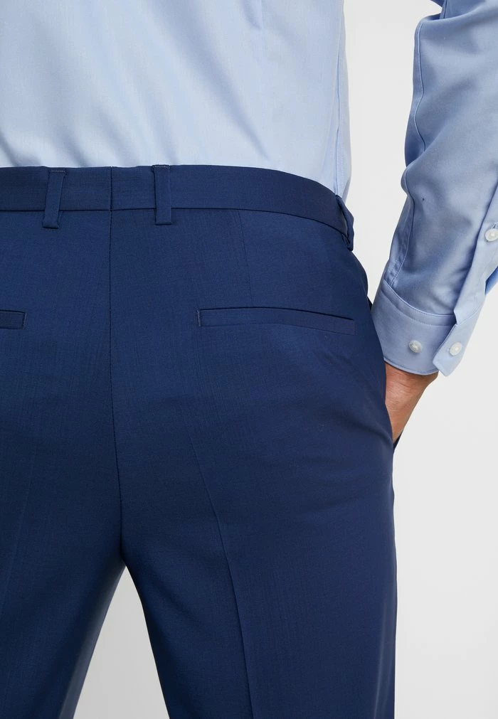 Tout neuf 🌟 HUGO HARTLEYS - Pantalon De Costume - Medium Blue 🌟 6 Tout neuf 🌟 HUGO HARTLEYS - Pantalon De Costume - Medium Blue 🌟 – Image 6