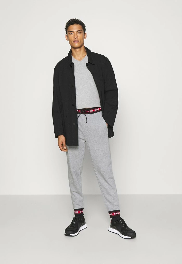 Meilleure vente 🔥 HUGO DOAK - Pantalon De Survêtement - Grey ❤️ 2 Meilleure vente 🔥 HUGO DOAK - Pantalon De Survêtement - Grey ❤️ – Image 2