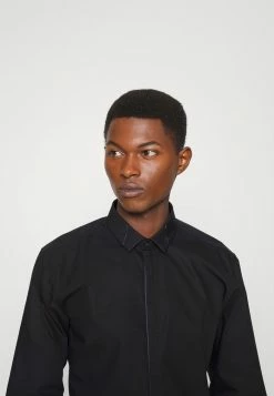 Meilleure vente 🔔 HUGO EVER - Chemise Classique - Black 👍 12 Meilleure vente 🔔 HUGO EVER - Chemise Classique - Black 👍 -HUGO Sales afcc2575c65b4a41a4b6fe77b820d95d
