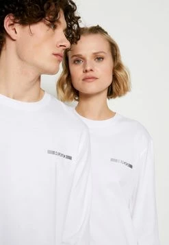 Meilleure affaire 😀 HUGO DEROL METALLIC UNISEX - T-shirt à Manches Longues - White/silver 🛒 -HUGO Sales b139c9e34104451a827d67de0d26a160