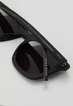 Budget ⭐ HUGO Lunettes De Soleil - Black ⌛ -HUGO Sales b1f18319136e484e81a2cca79b3c530e