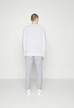 Grosses soldes đ HUGO SLINT - Pullover - White â 8 Grosses soldes đ HUGO SLINT - Pullover - White â -HUGO Sales b2631e8797ef456093ffc4c4f4f40d8f