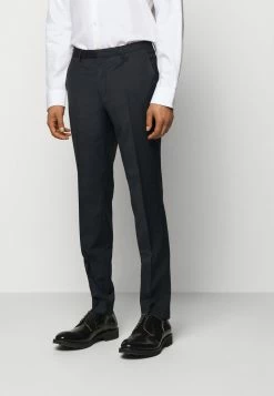 Les meilleures critiques de 😍 HUGO ARTI HESTEN - Costume - Dark Blue 👍 13 Les meilleures critiques de 😍 HUGO ARTI HESTEN - Costume - Dark Blue 👍 -HUGO Sales b35ff6fc9e564266b8072631b093affb