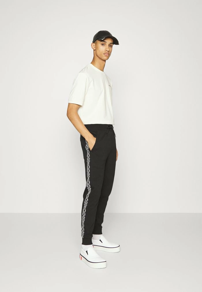 Bon marché 🛒 HUGO DAKY - Pantalon De Survêtement - Black 😀 2 Bon marché 🛒 HUGO DAKY - Pantalon De Survêtement - Black 😀 – Image 2