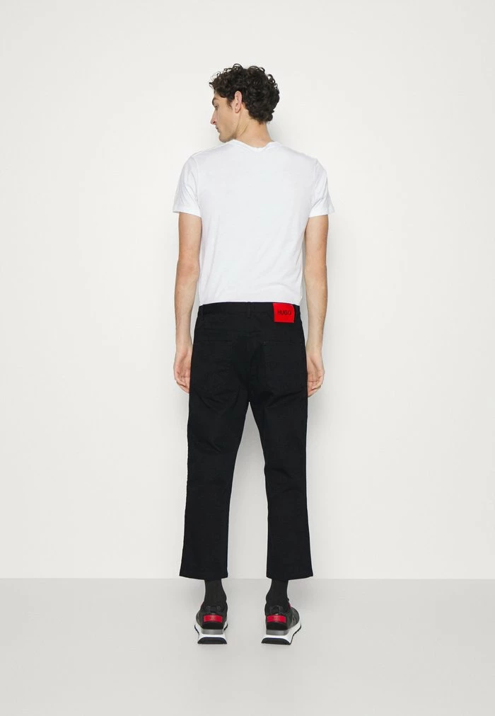 Tout neuf ✔️ HUGO Jean Droit - Black 👏 3 Tout neuf ✔️ HUGO Jean Droit - Black 👏 – Image 3