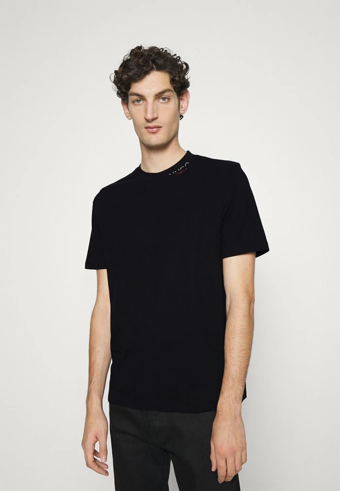 Acheter ❤️ HUGO DALLUP - T-shirt Basique - Black ⌛ 1 Acheter ❤️ HUGO DALLUP - T-shirt Basique - Black ⌛