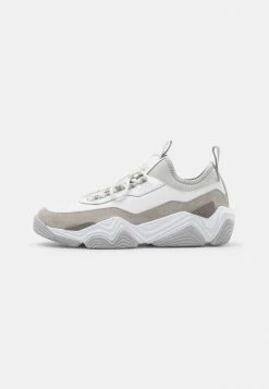 Les meilleures critiques de 🔥 HUGO QUAKE RUNN - Baskets Basses - Open White 🎉