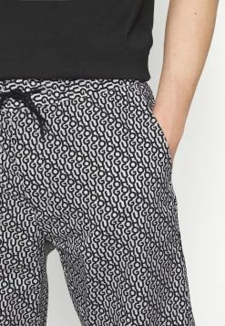 Coupon ⌛ HUGO GYTE - Short - White 🤩 -HUGO Sales c9e961f1900d4ef48f5610c145e5094c