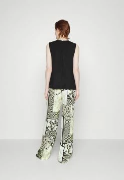 Les meilleures critiques de 😀 HUGO HAMIA - Pantalon Classique - Open Miscellaneous ✔️ 8 Les meilleures critiques de 😀 HUGO HAMIA - Pantalon Classique - Open Miscellaneous ✔️ -HUGO Sales ce3c62f2ba2a4f3fb9f92aedd2890620